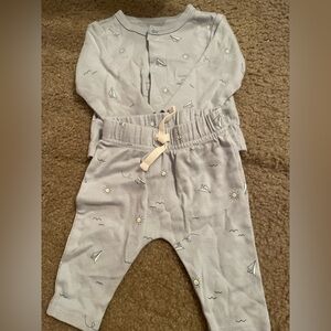 Carters 0-3 months set. Blue